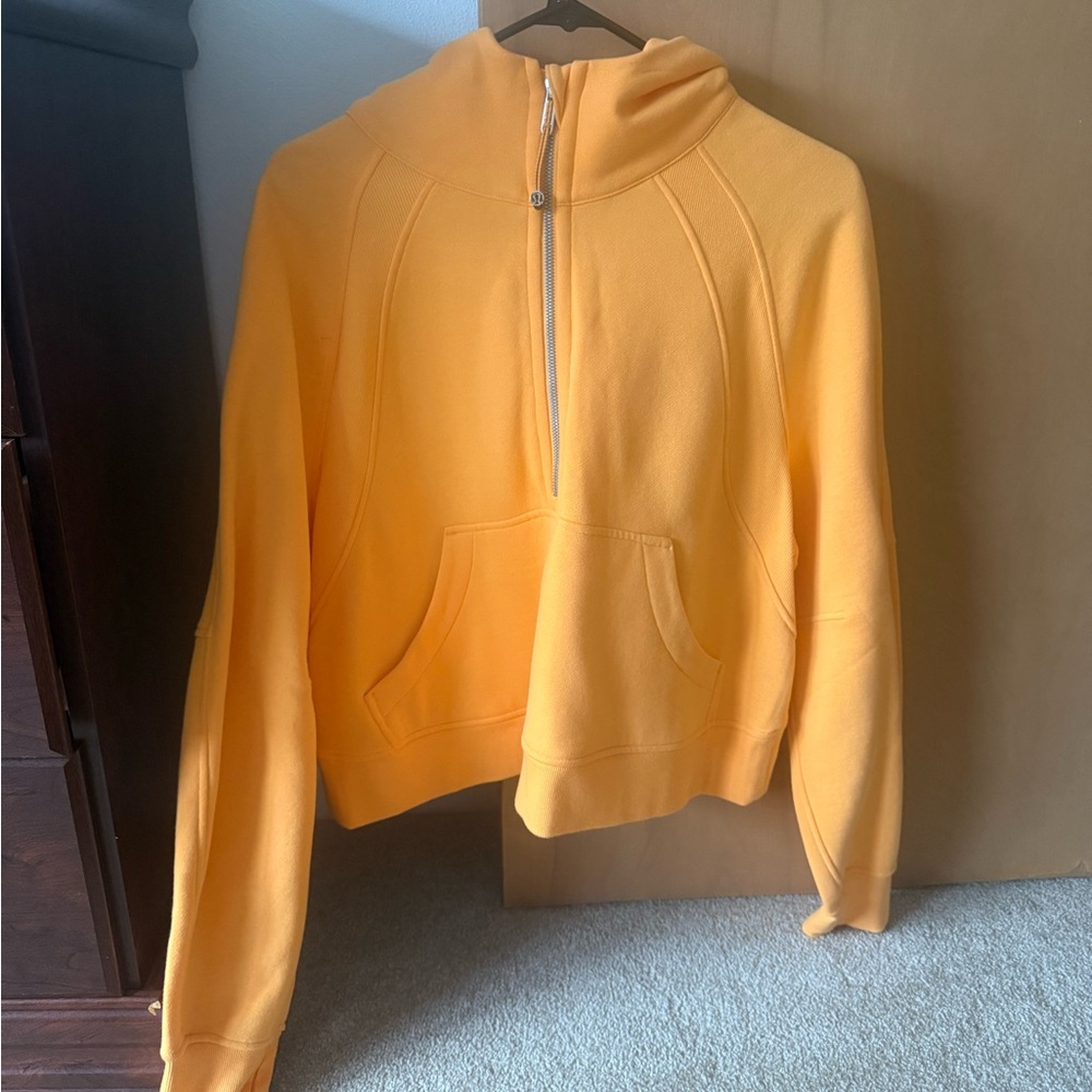 Lululemon Scuba